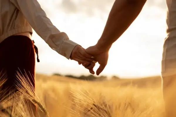 Aplicaciones de Citas Cristianas con Llamadas: Conéctate Antes de Conocerte en Persona